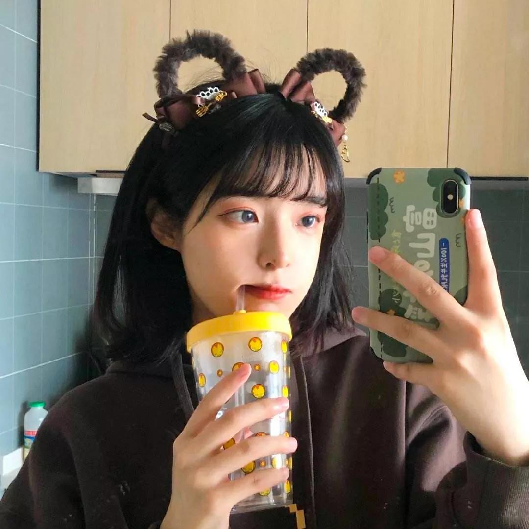 高情商回复别人的羡慕和赞美，学会这三种应对方法-