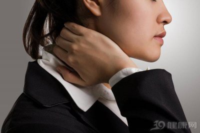 ​脖子上有肿物会是癌吗图片 脖子上有肿物会是癌吗能治好吗