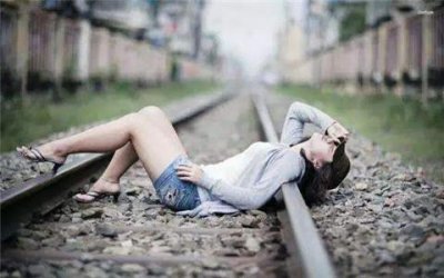​异地恋情侣之间应该聊些什么