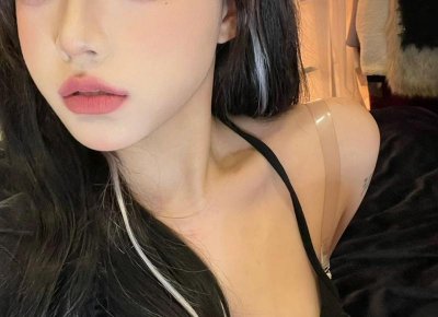 ​用月亮表达思念爱人的短句(看着月亮想念爱人句子)