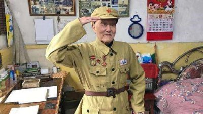 ​张富清：95岁获得共和国勋章，比肩袁隆平钟南山，他有何贡献？