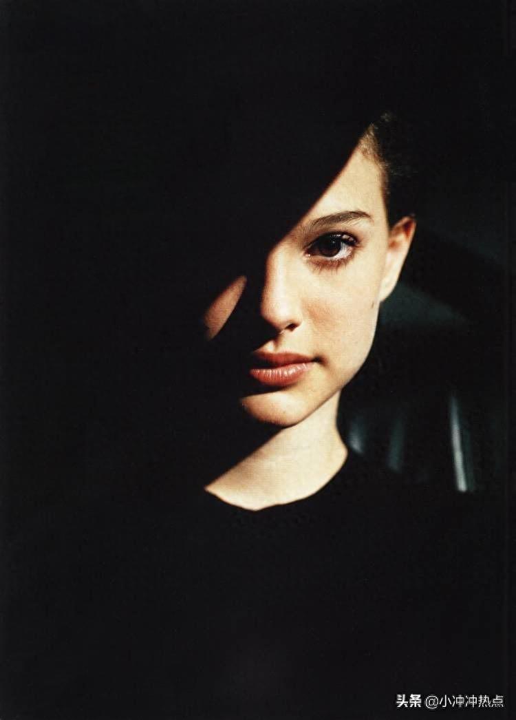 盘点好莱坞性感女明星第六名-娜塔莉·波特曼（Natalie Portman）