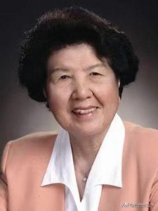 ​她是新中国首位女省委书记，19岁参加革命，从政五十余年，现92岁