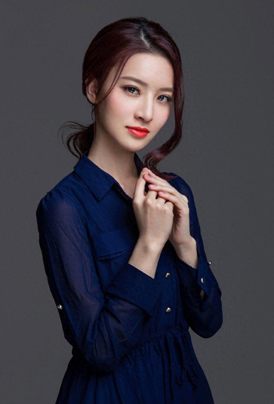 《绝代双骄》梁婧娴高清手机壁纸 饰演铁心兰网友们喜不喜欢看呢