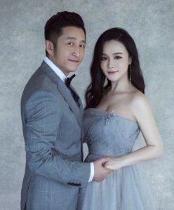 ​冉莹颖承认已生三胎，不得不佩服拳王的女人，邹市明再次当爸爸