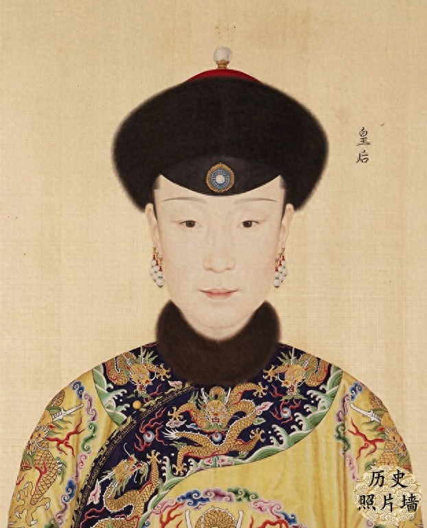 乾隆皇帝与嫔妃们的真实画像：图2是富察皇后，图4是魏璎珞原型