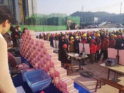 ​专业HR说“工地搬砖”500一天才约等于5000月薪？