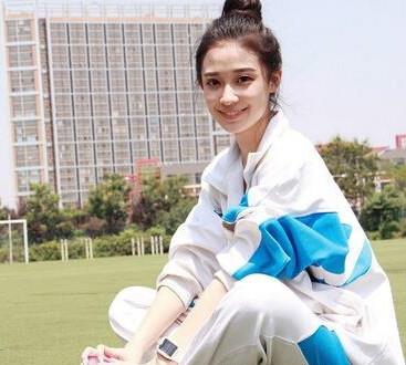 北影女神孙佳雨绝美私照曝光，《余罪》中出演张一山梦中情人！
