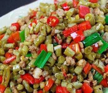 ​豆角大量上市，新鲜又便宜，教你最简单快捷的腌豆角方法，快来学