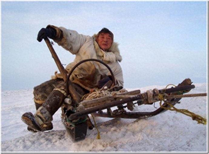 实拍:楚科奇半岛人的原始生活,仍然茹毛饮血