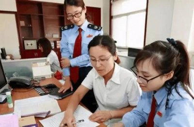 ​全国各地中学老师的工