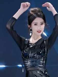 ​703万粉丝网红王霖户外
