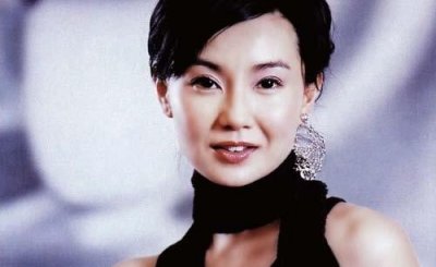 ​张曼玉的感情史非常坎坷，经历多个男友，为何至今未婚？
