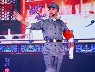 ​袁派评书推出百集《红色故事汇》（图）
