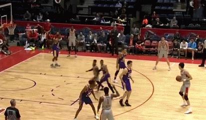 周琦回归在即，NBA生涯最佳一战狂砍23分8板3助，哈登送助攻