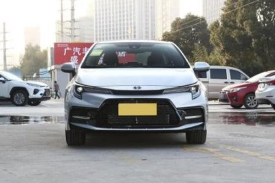 ​动力比1.2T猛，油耗4升，13万买雷凌双擎不好吗？