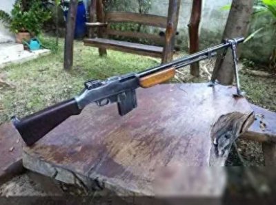 ​个性老枪：美国M1918轻机