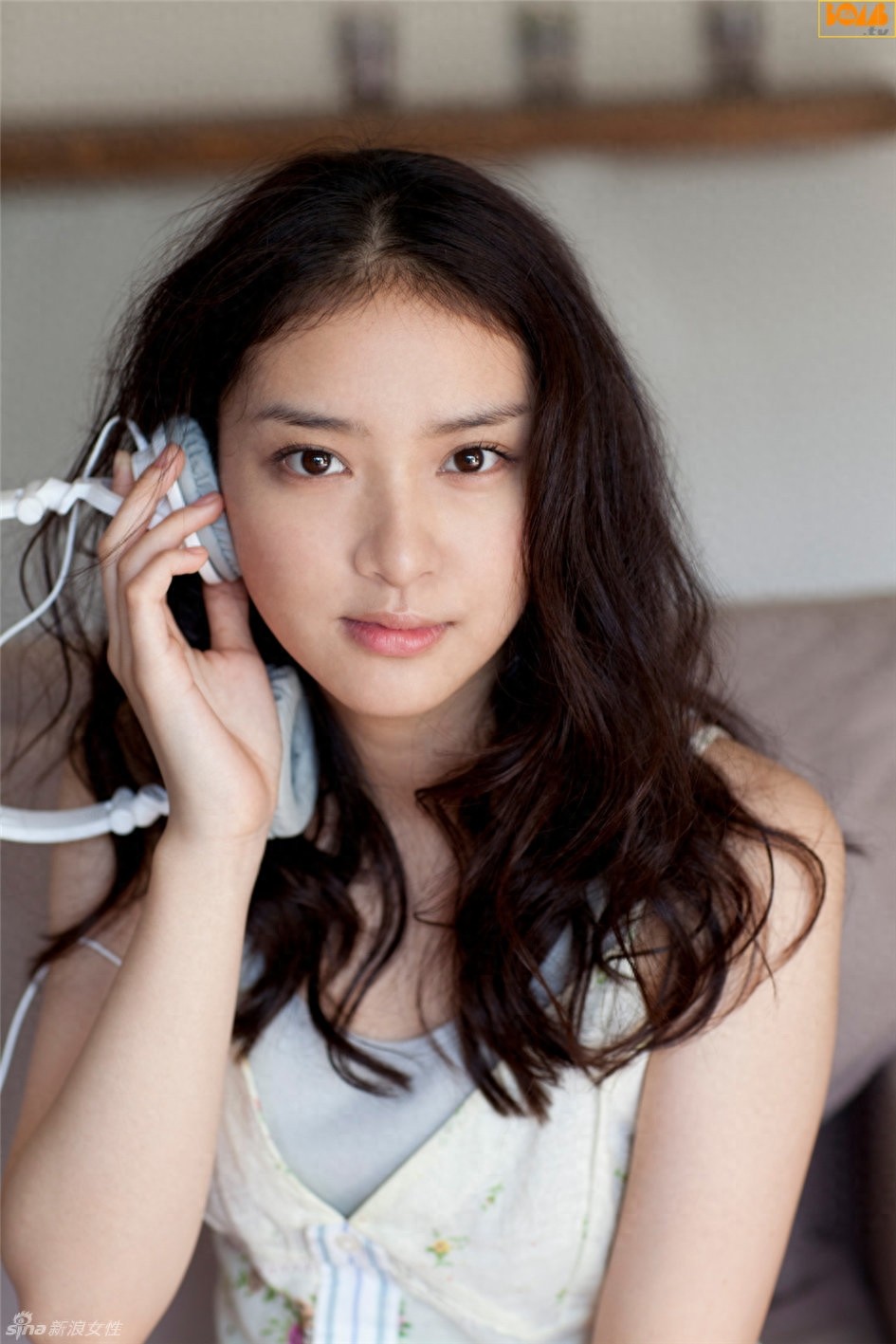 武井咲：像鲜花一样盛开的健康、保持笑脸的女孩子