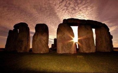 ​地球上年龄最小的奶奶 非洲女孩8岁生子17岁便