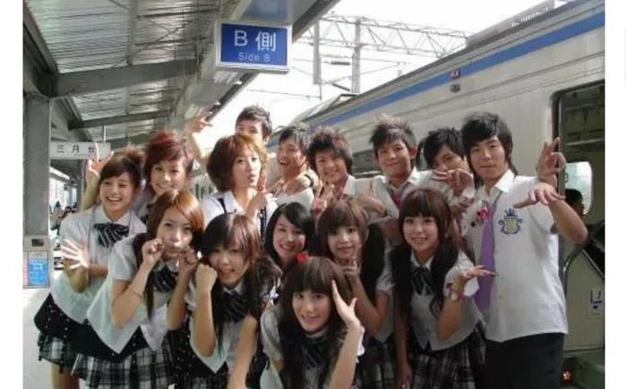 童年回忆棒棒堂合体了，如今的他们都过成这样