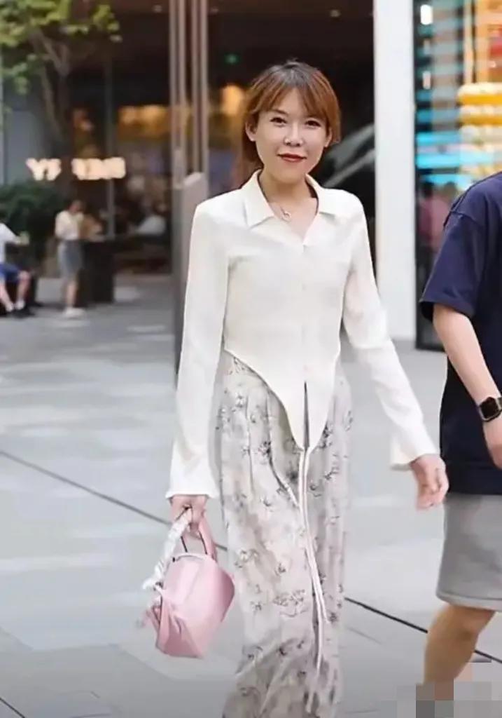 浪胃仙到底是男的还是女生(浪胃仙到底是真吃还是假吃)