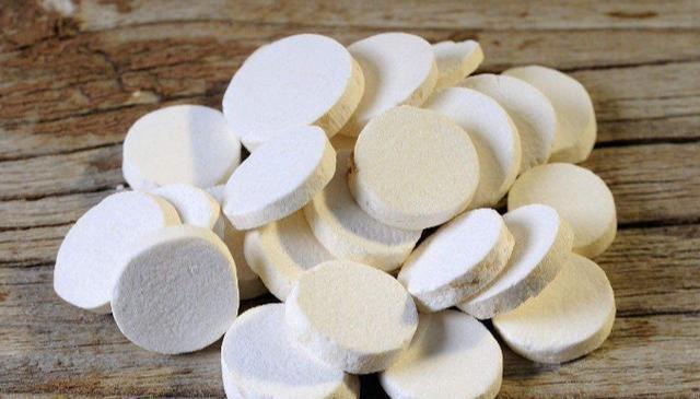 肺癌不是悄无声息,手上出现2种标记,最好查一下肺CT