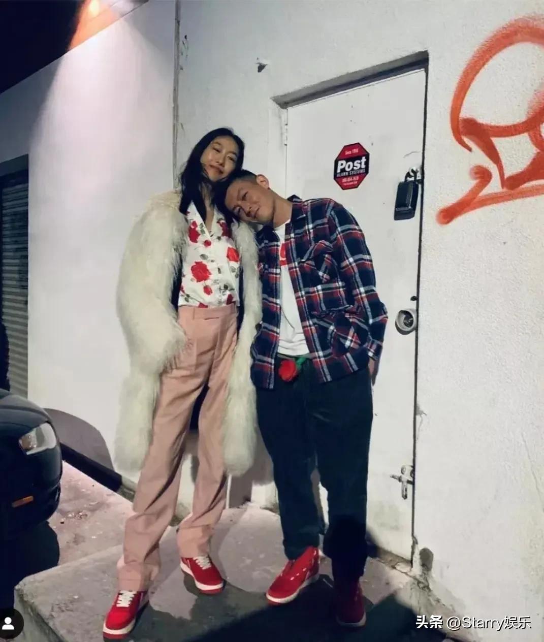 陈冠希晒全家福：一家三口过得非常幸福！