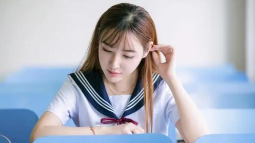 嘴笨的人和妹子聊天需要放平心态