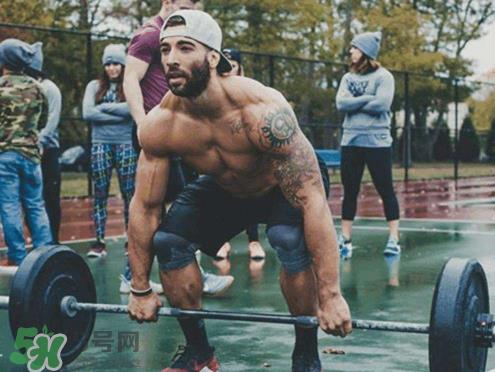 杠铃划船腰疼是什么原因?杠铃划船动作要领 杠铃划船腰疼是什么原因?杠铃划船动作要领