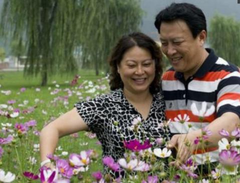 唐国强的前妻孙涛是个什么相貌?原配孙涛除夕夜自杀后(9)