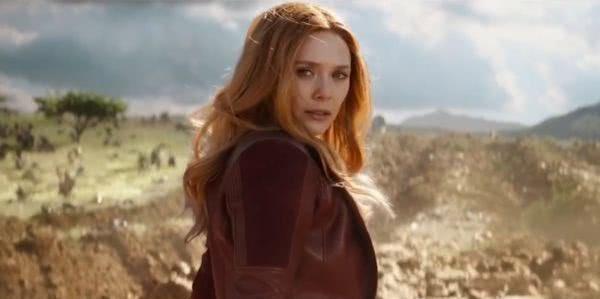 灭霸与绯红女巫到底什么关系为什么会摸摸头原因扎心了！