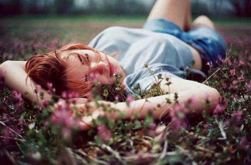 适合发圈的幽默简短句子文案