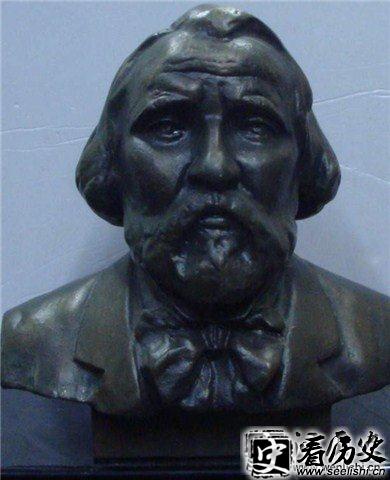 屠格涅夫雕像