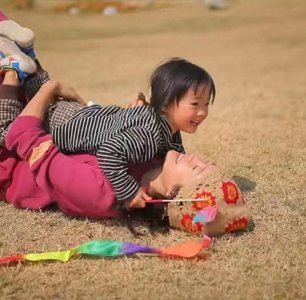 ​江一燕隐婚丈夫曝光！混迹金主堆、越轨邓超的她，终于有人收了