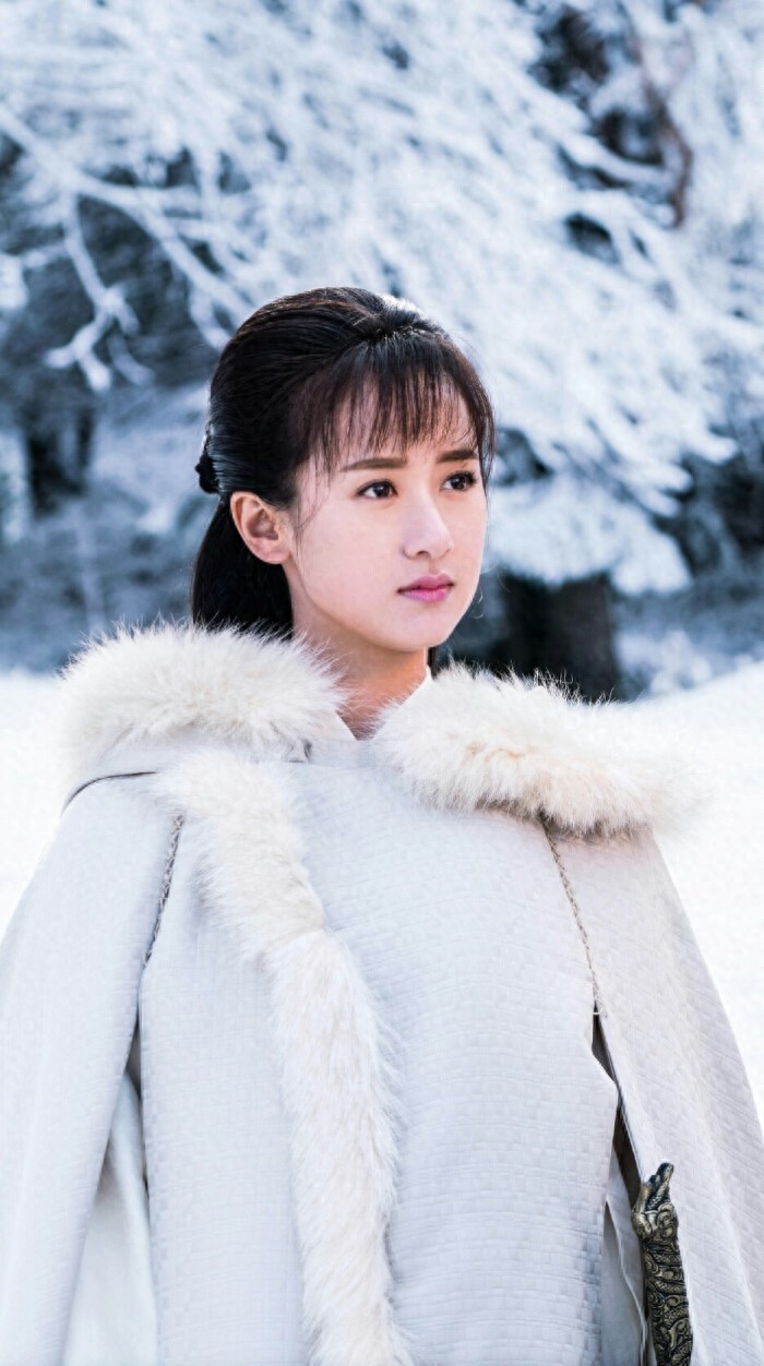 《将夜》袁冰妍还原书痴形象 美人傲雪 温暖演绎最美初恋记忆