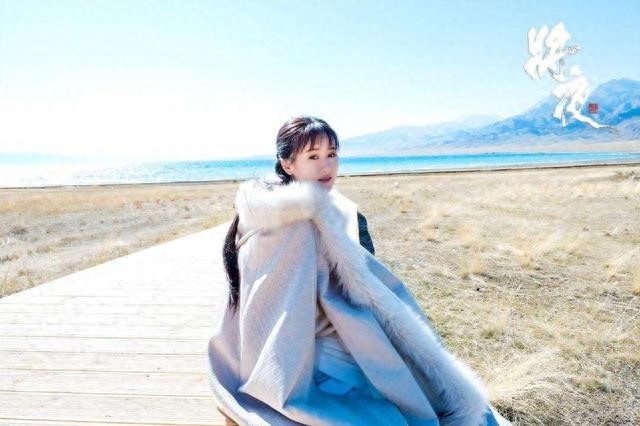 《将夜》袁冰妍还原书痴形象 美人傲雪 温暖演绎最美初恋记忆