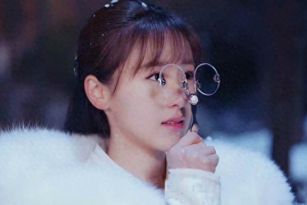 《将夜》袁冰妍还原书痴形象 美人傲雪 温暖演绎最美初恋记忆