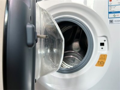 ​买洗衣机别忘了选排水：上排水VS下排水，一字之差区别巨大