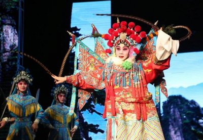 ​巾帼英豪穆桂英