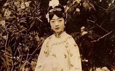 ​1946年，吉林监狱内发现一具病死女尸，狱方资料：伪满洲皇后