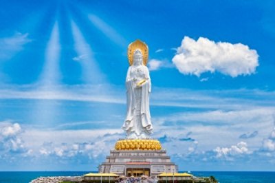 ​南海观音：全球最高观音像，守护平安健康，带来吉祥如意与好运