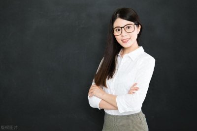 ​广西壮族自治区各地区高中教师的薪酬实况