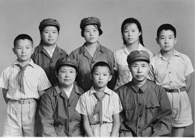 ​金一南少将的父亲，55岁被授予少将，荣耀一生得到很高的评价