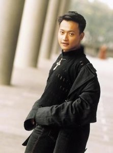 ​最惨的艺人陈志朋：算命先生断送职业生涯，曾靠卖天珠养活自己