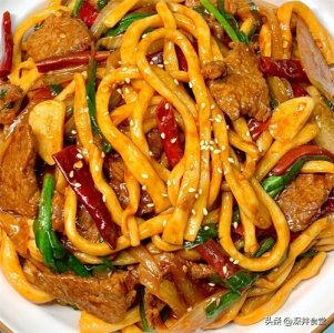 ​做面食有窍门！教你5个面食做法，又香又软又劲道，给金子都不换