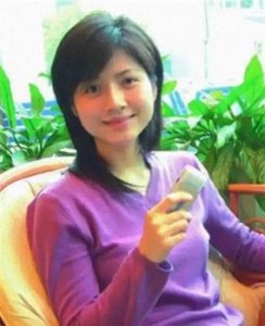 ​吉雪萍，婚后生4个孩子，44岁痛失爱女，终身也走不出的痛