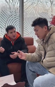 ​对话沈阳和“网红”搭档卖房爆火的副区长，揭秘为何这里官员频频“出圈”
