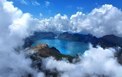 ​东北最受欢迎的十大景点：1.长白山天池2.冰雪大世界3.沈阳故宫