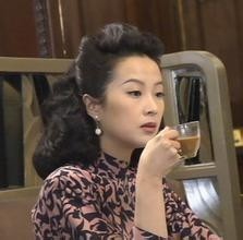 她是《我的丑娘》中丑娘扮演者，没想到她女儿长得这么美