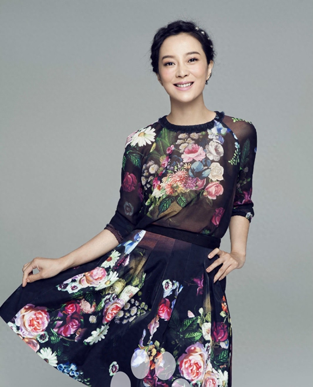 她是《我的丑娘》中丑娘扮演者，没想到她女儿长得这么美